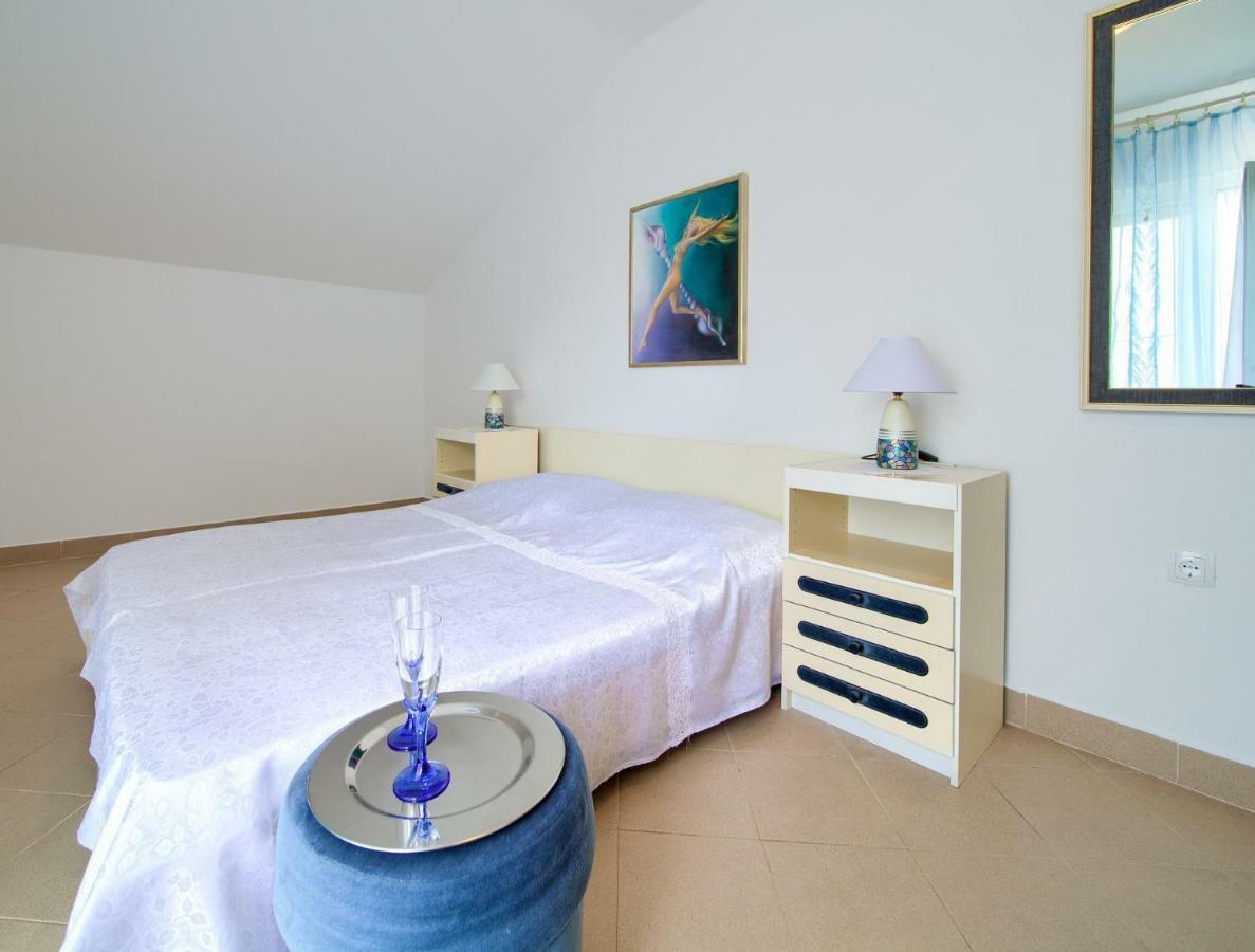 Apartment Punat Exterior foto